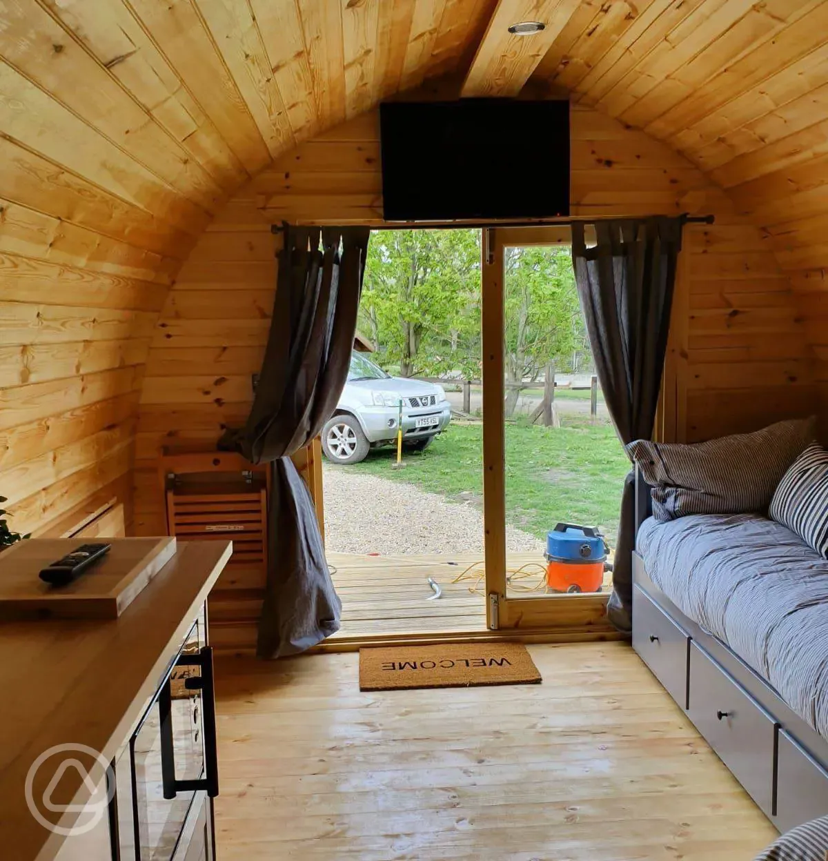 Ensuite glamping pod (four person) interior