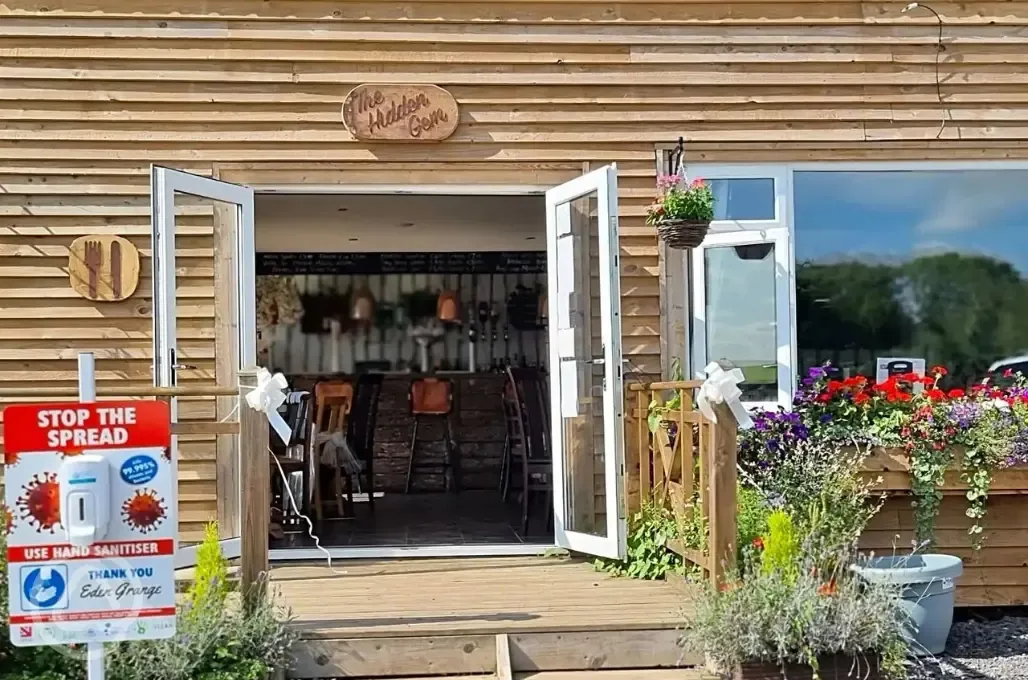 Onsite bar and restaurant