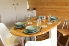 Ensuite glamping pod - dining area