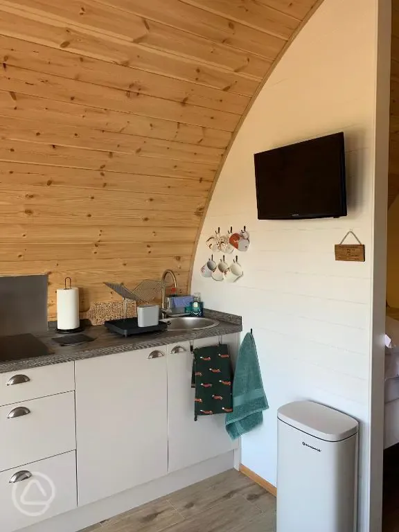 Ensuite glamping pod - kitchen