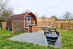 Bumblebee ensuite glamping pod with 1.5m fence Bumblebee ensuite glamping pod with 1.5m fence