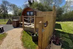 Bumblebee ensuite glamping pod with 1.5m fence Bumblebee ensuite glamping pod with 1.5m fence