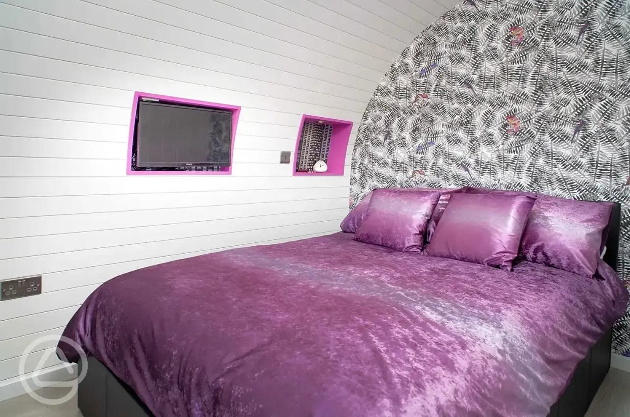 Madonna glamping pod double bedroom