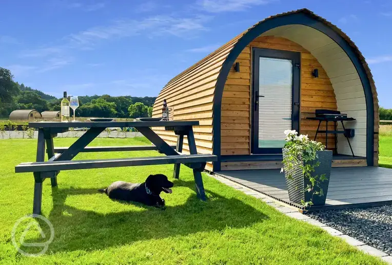 Ensuite glamping pod (three person)