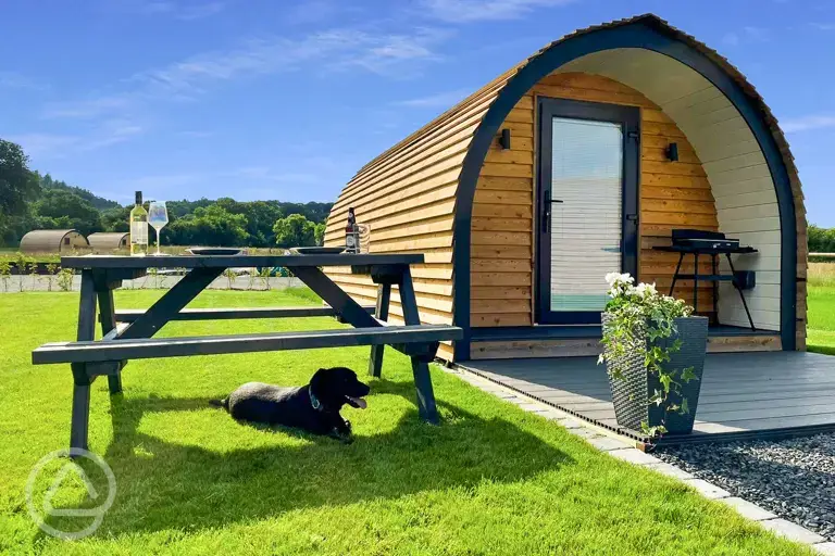 Ensuite glamping pod (three person)
