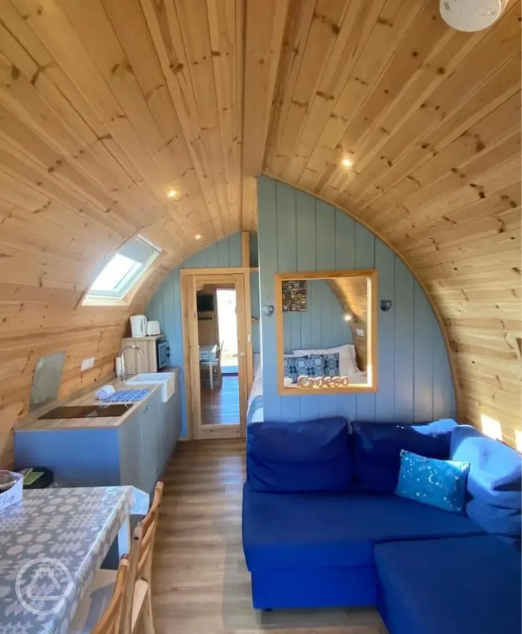 Ensuite glamping pod interior 