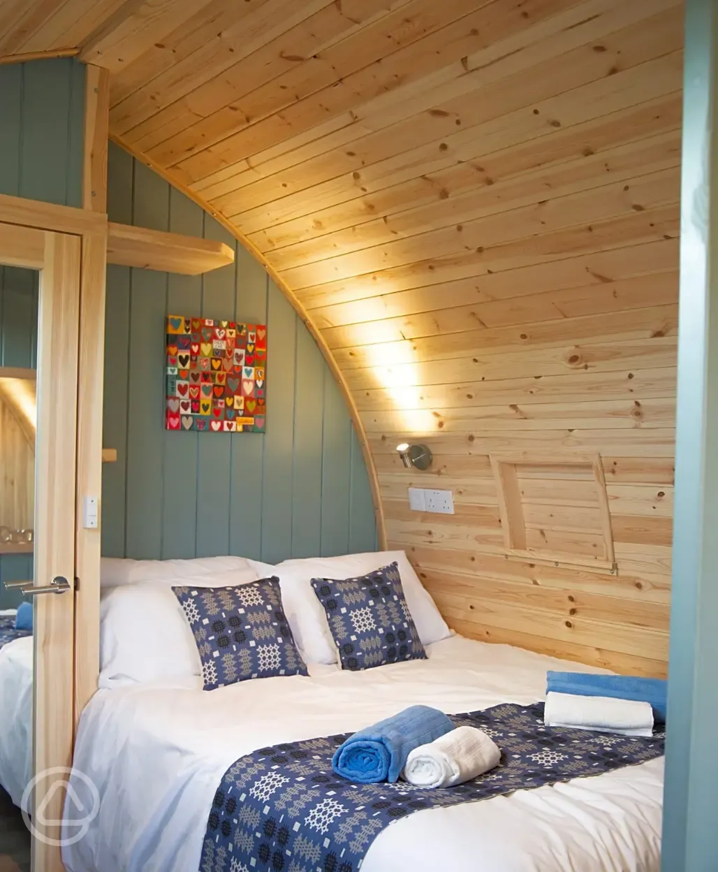 Ensuite glamping pod interior 