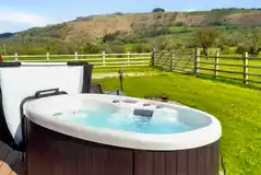 Ensuite glamping pod with hot tub