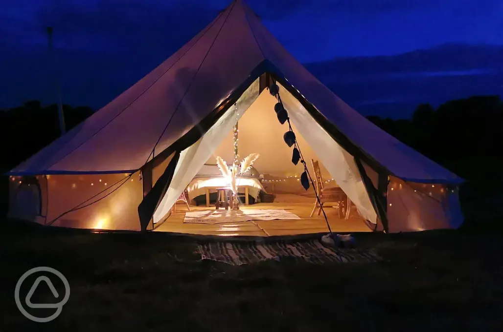 Bell tent 