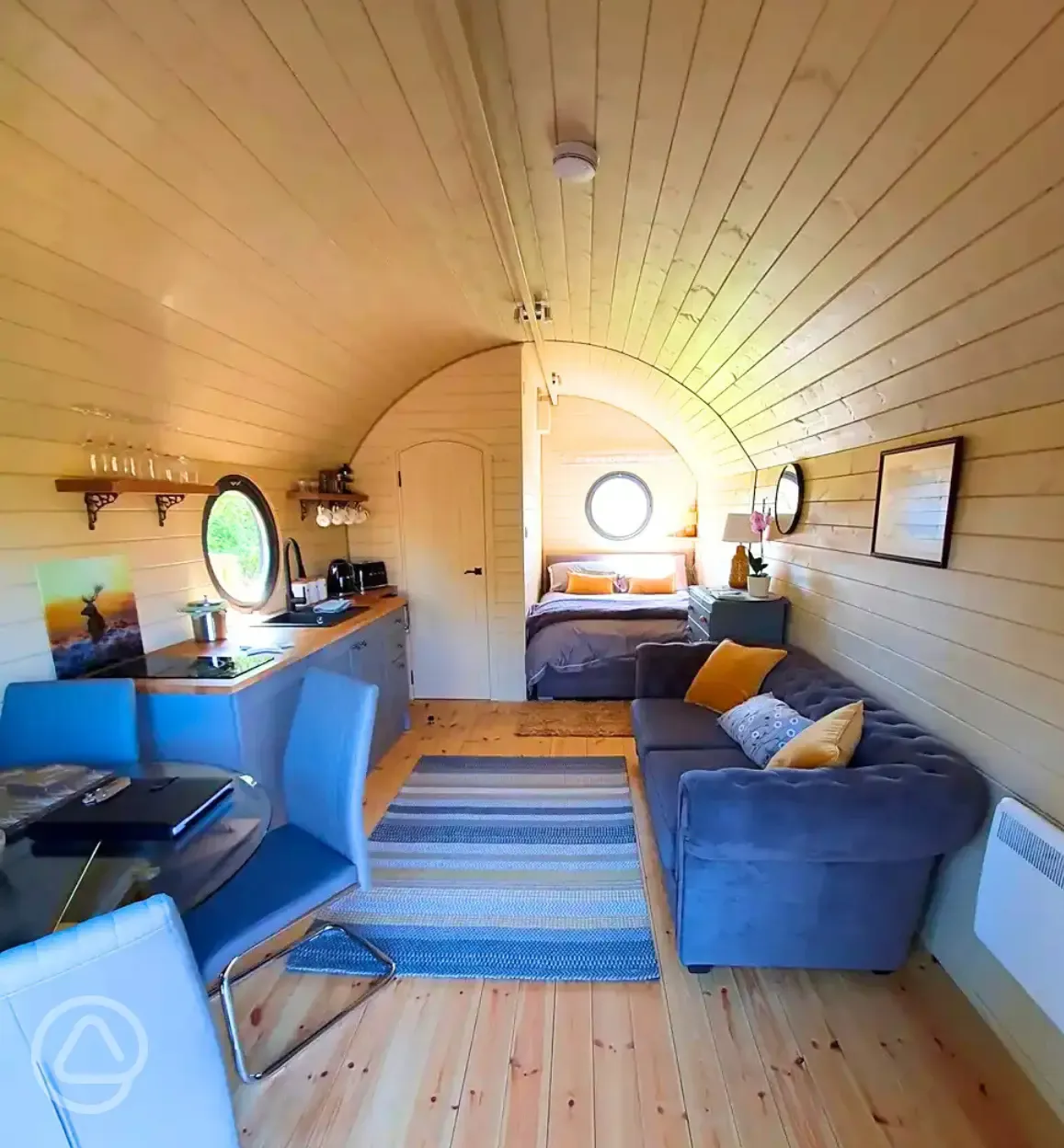 Teilo glamping pod interior