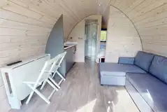 Ensuite glamping pod interior 