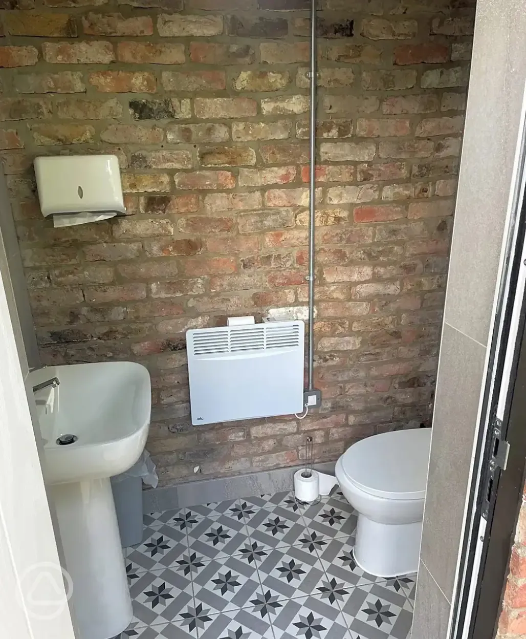 Toilets 