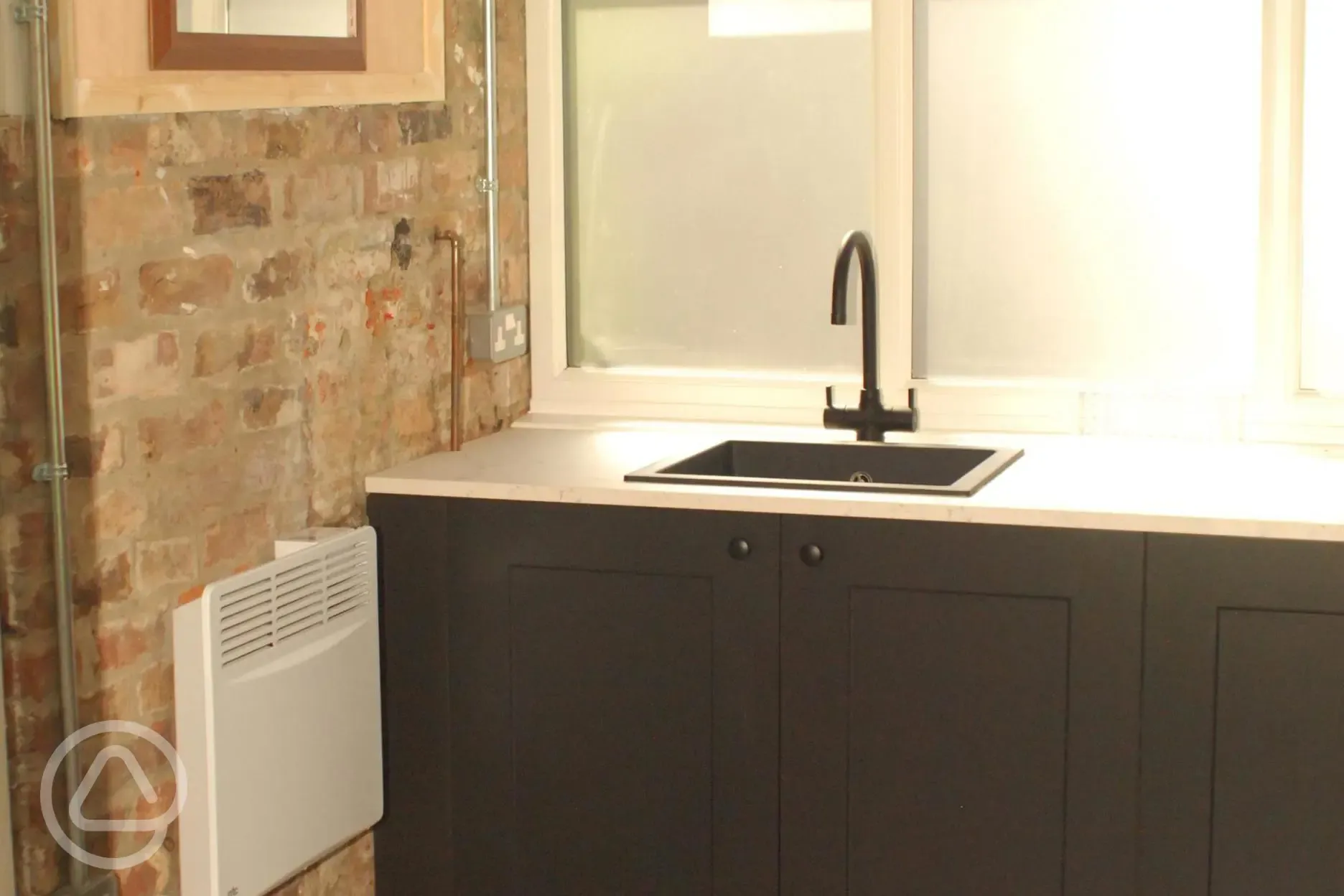 Washing up sink