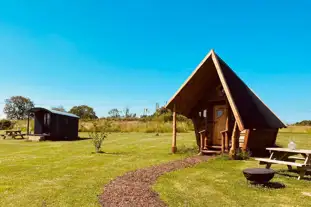 Cwtch Cabins and Camping, Ledbury, Herefordshire (4.9 miles)