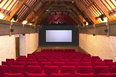 Barn cinema