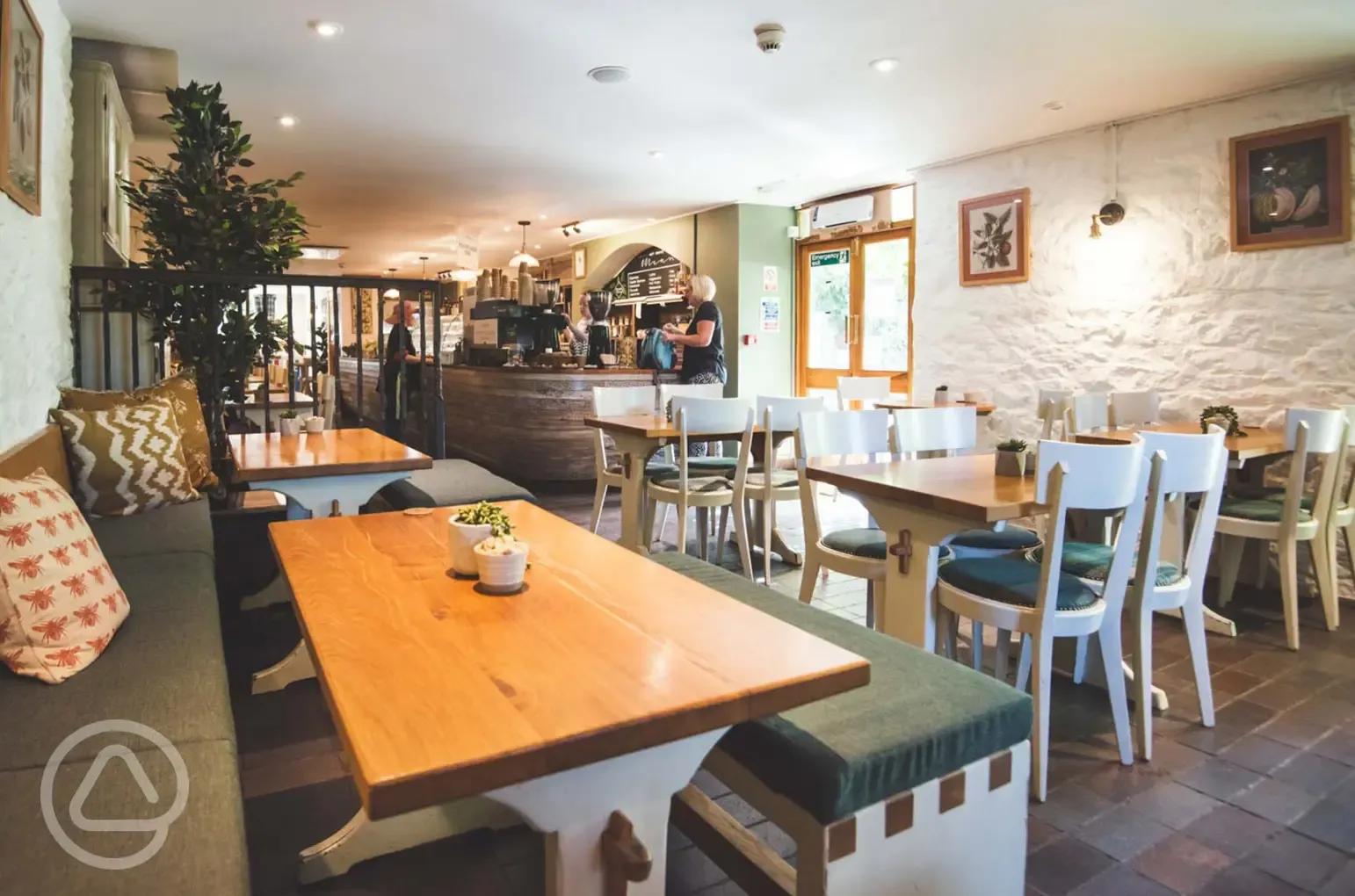 The White Hart onsite pub