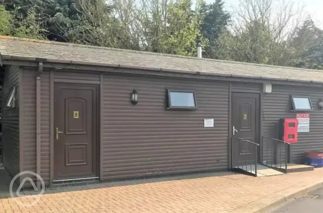 Facilities block with toilets and hot showers Facilities block with toilets and hot showers