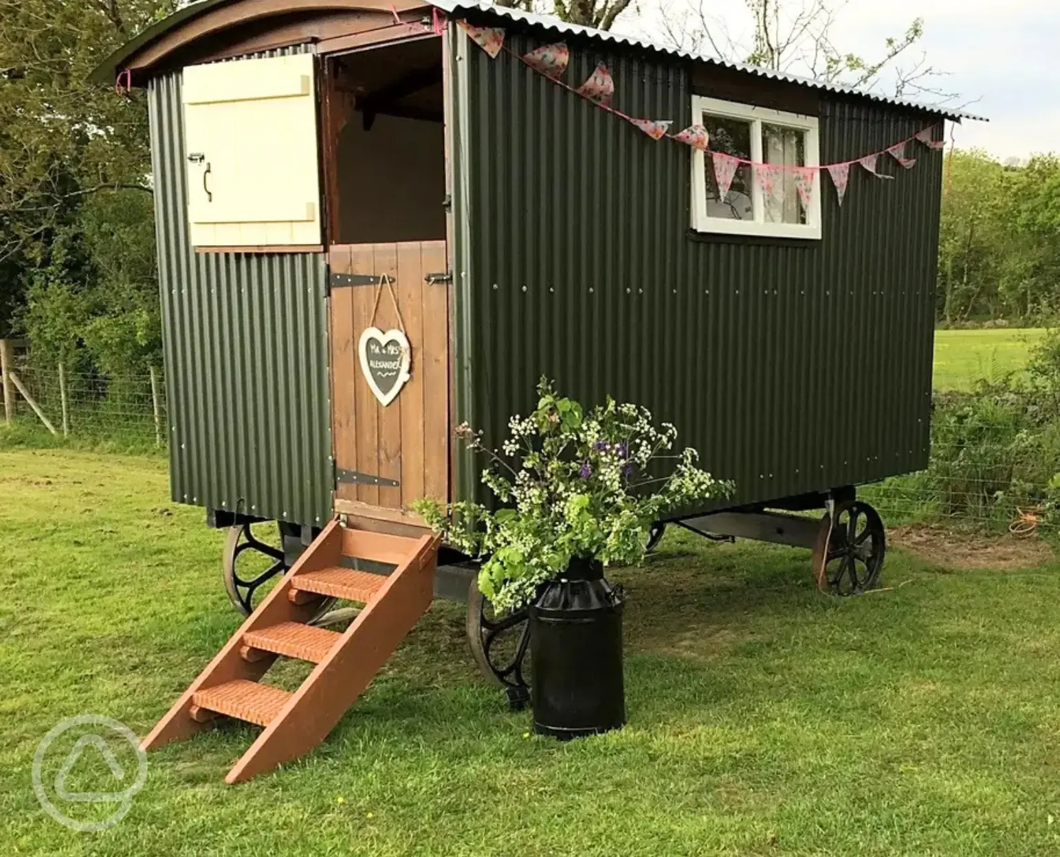Shepherd's hut