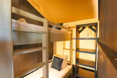 XL safari lodge bunk beds with ladder access XL safari lodge bunk beds with ladder access