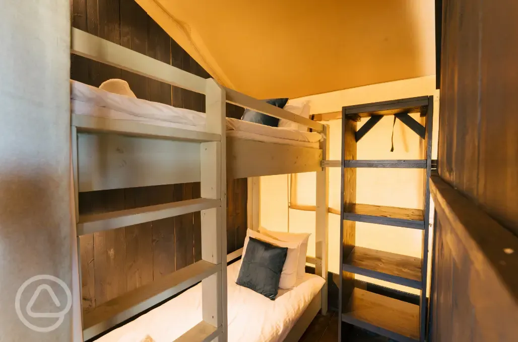XL safari lodge bunk beds