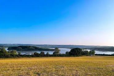 Non electric lakeside grass pitches