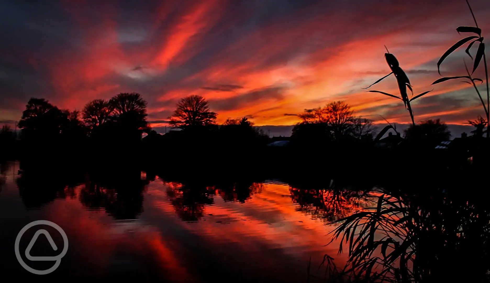 Sunset over the lake 