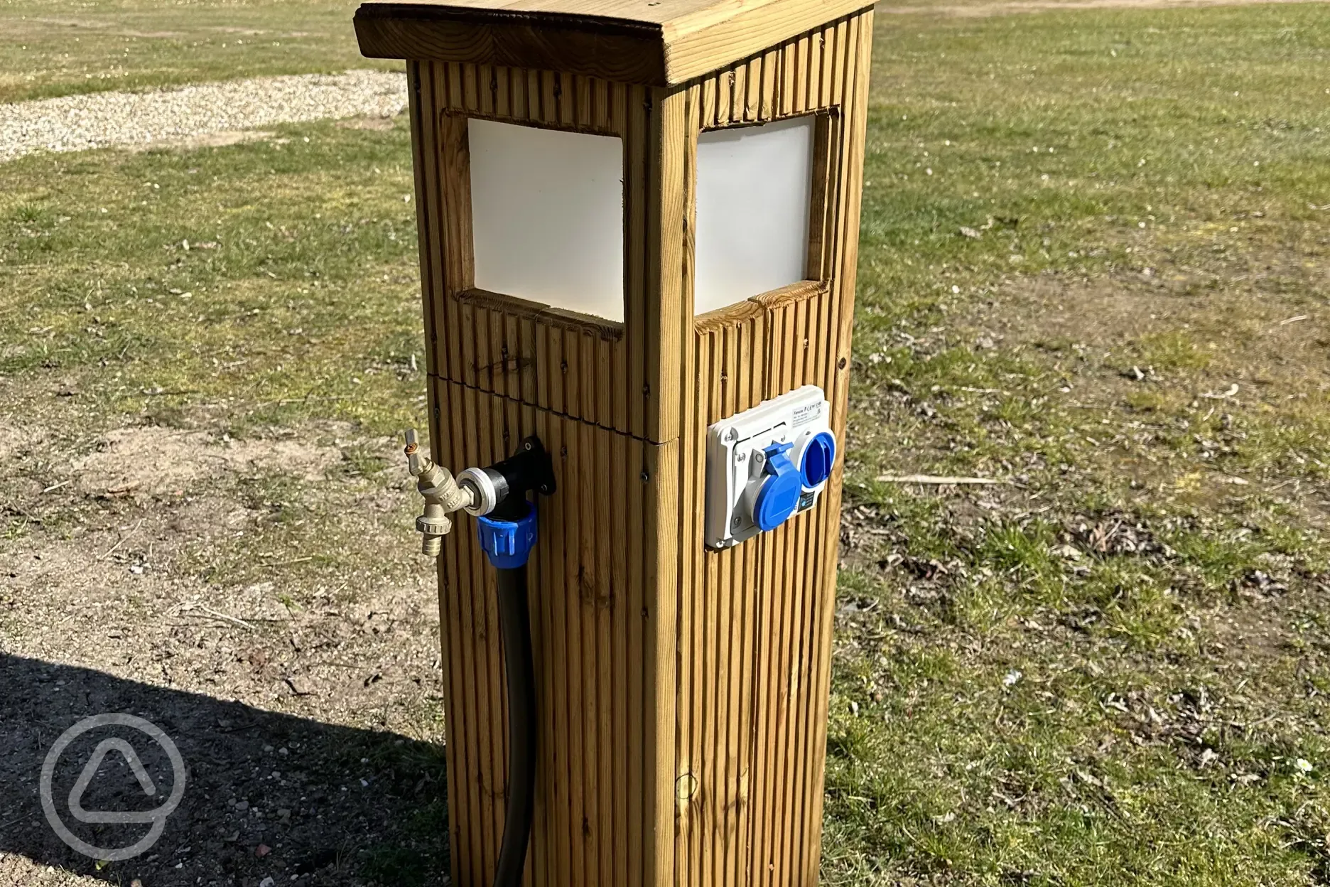 Pitches with water, electric hook ups and an automatic night light 
