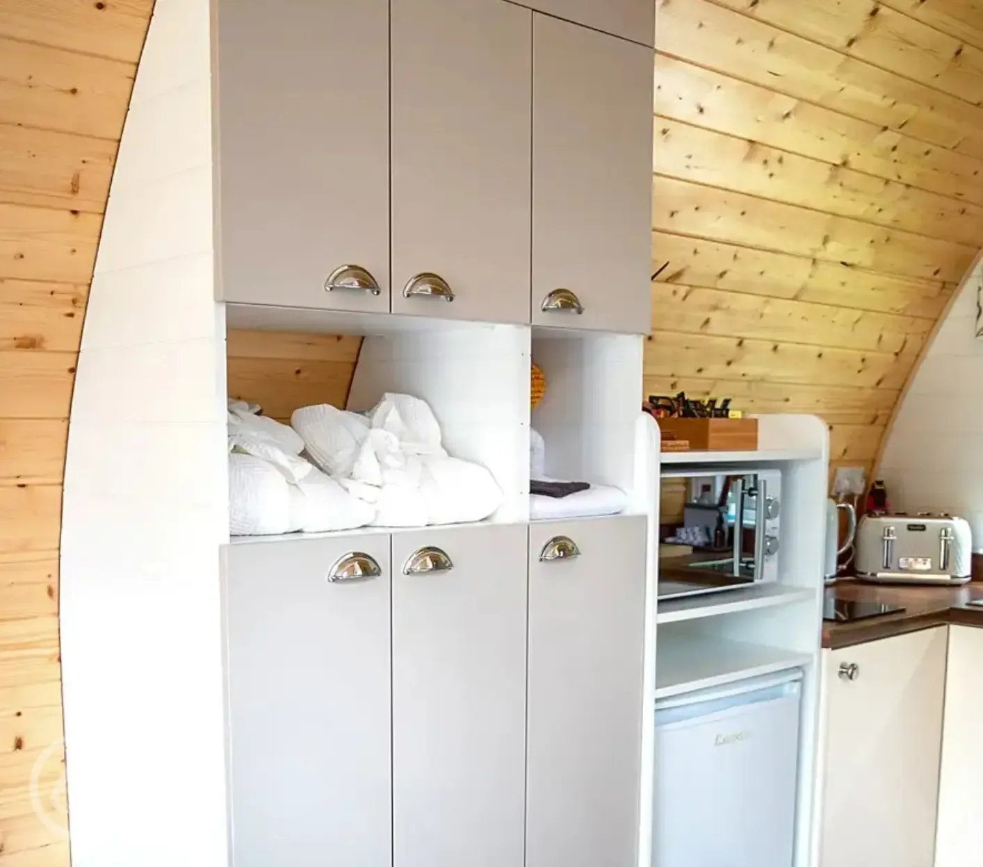 Glamping pod cabinets