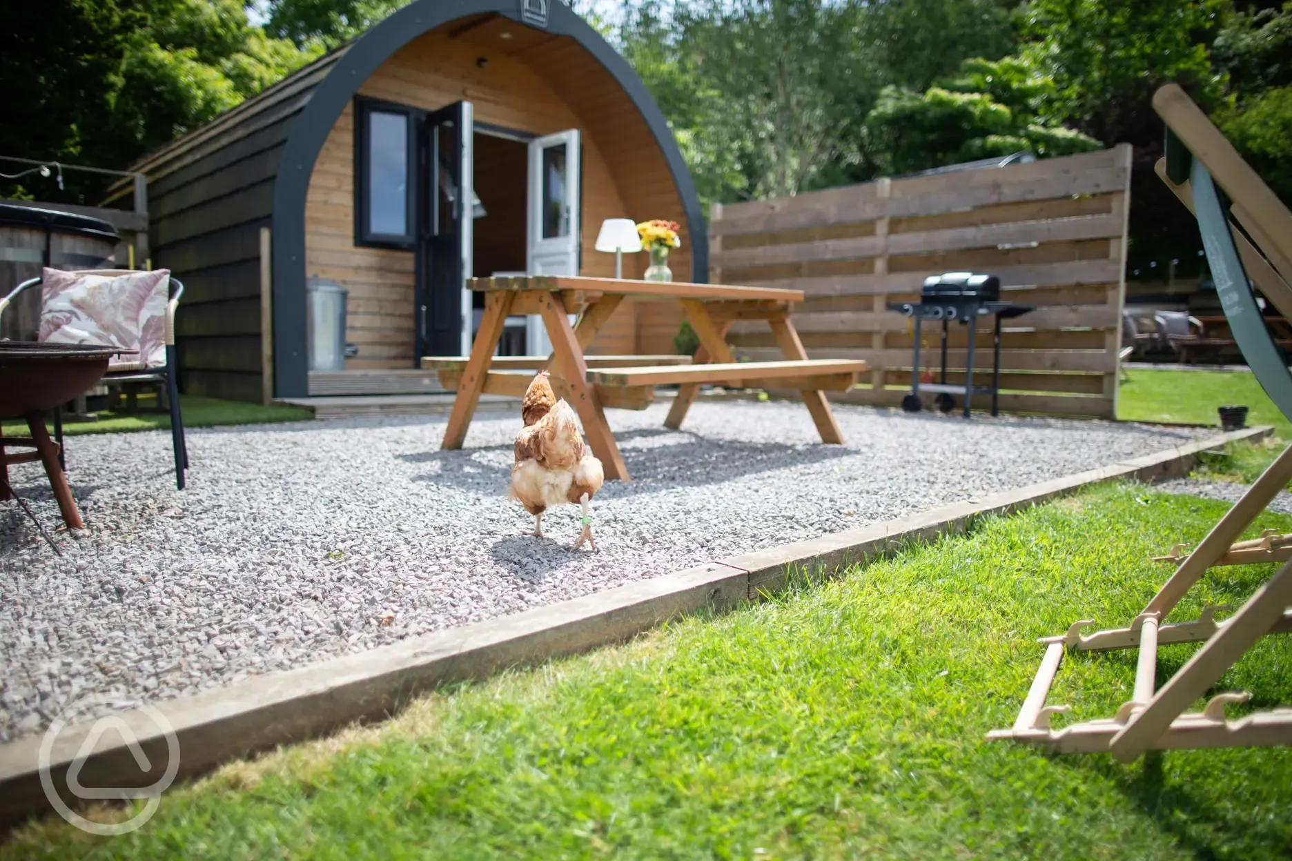 Robin ensuite glamping pod exterior