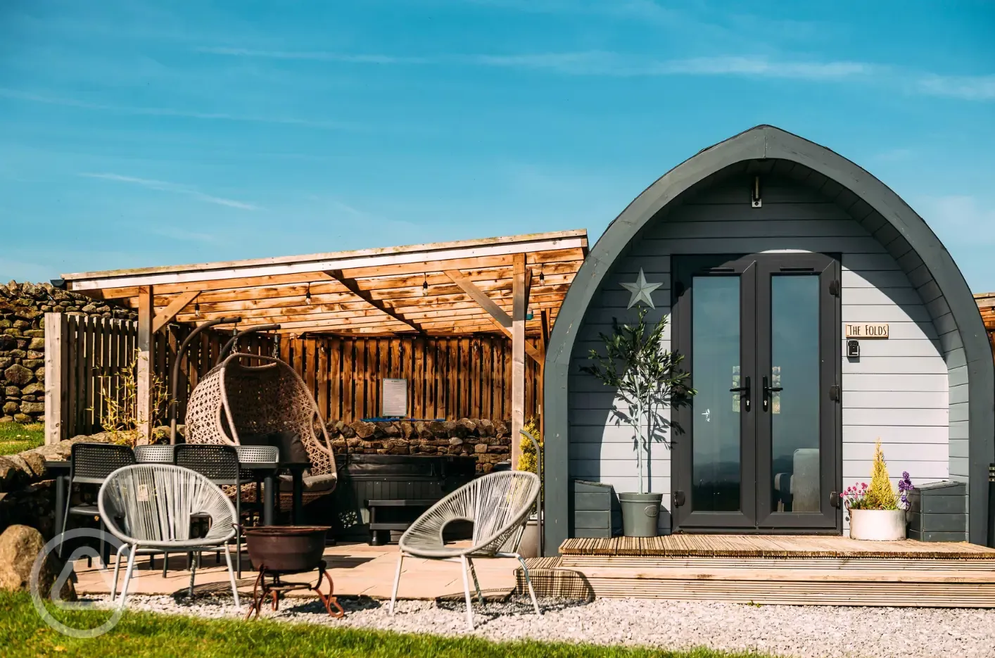 The Folds ensuite glamping pod