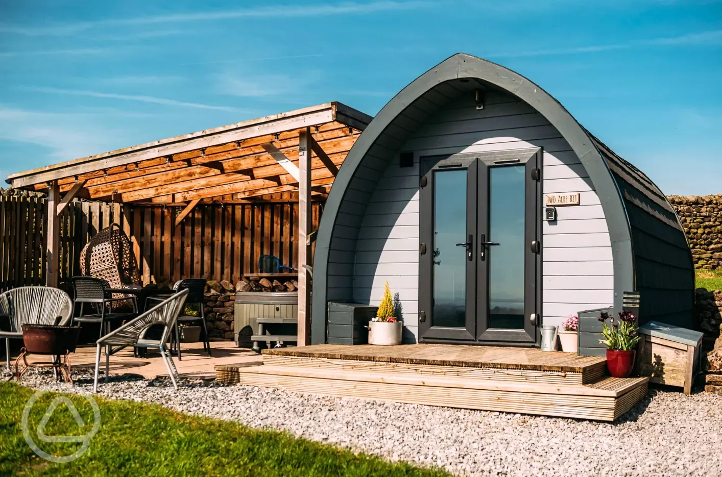 Two Acre Bit glamping pod