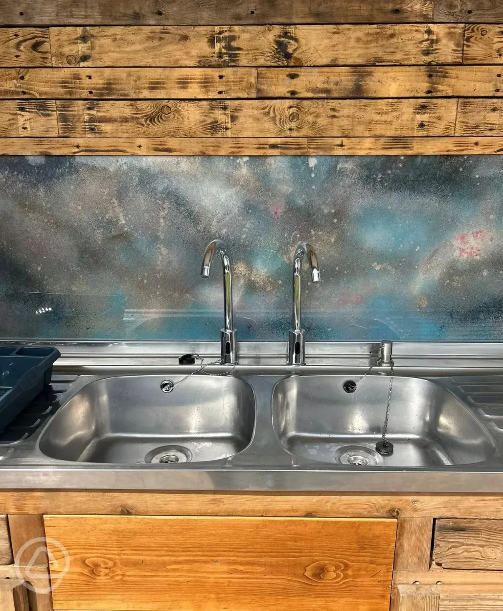 Shared washing up area