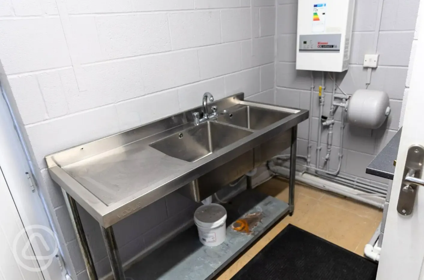 Washing up area