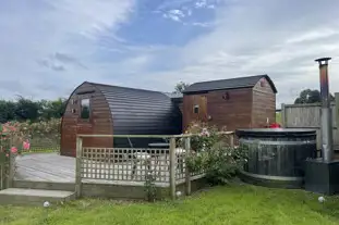 Banwy Glamping, Welshpool, Powys