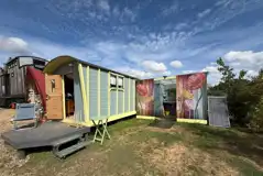 Shepherd's hut with facilities beside