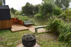 Hart's pod outdoor decking area 