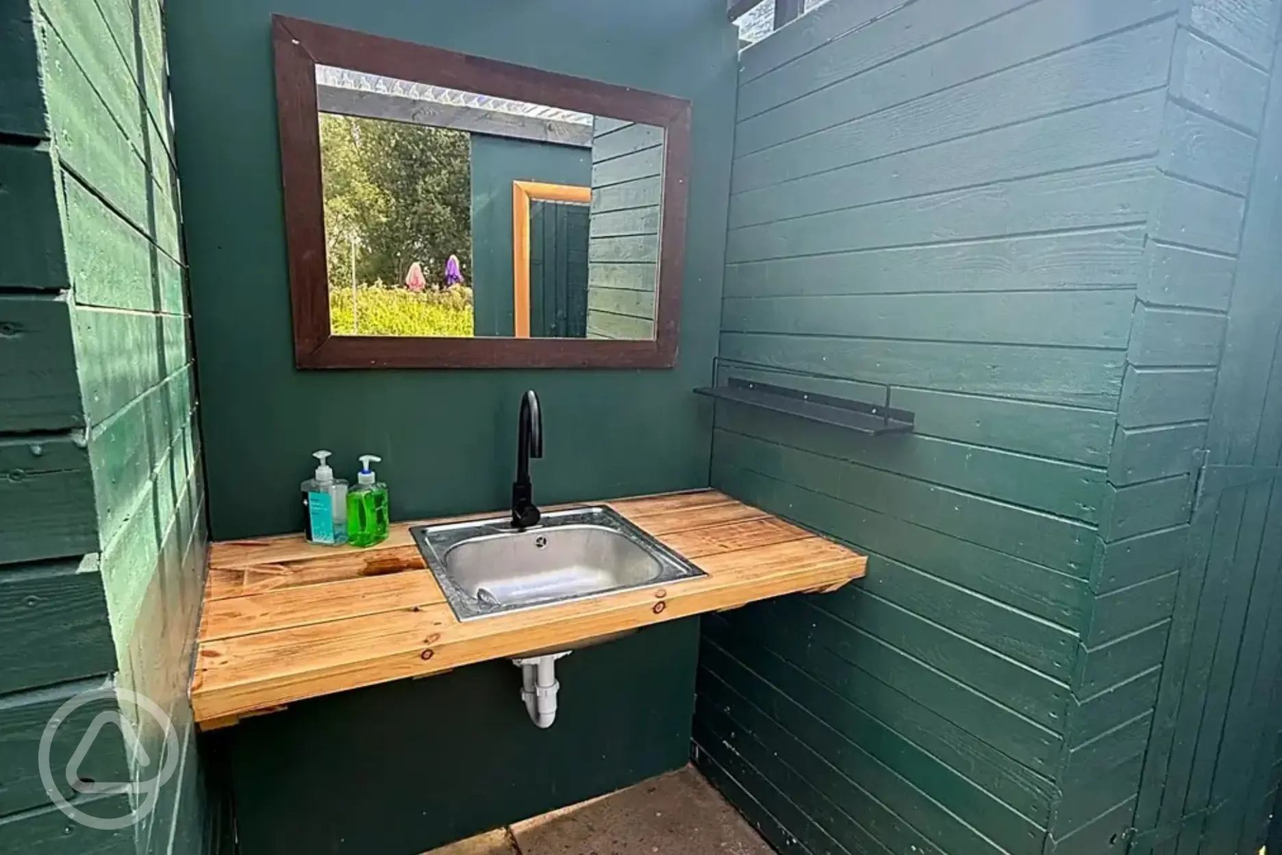 Washing up area at Rum Bridge