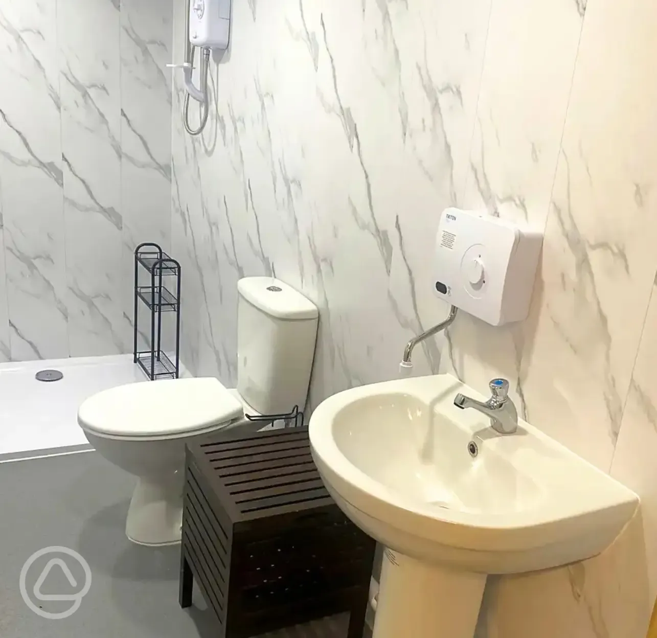 Modern washroom