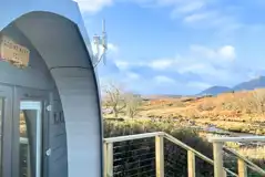 Robins Nest glamping pod and private decking
