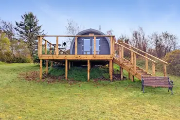 Robins Nest glamping pod and private decking