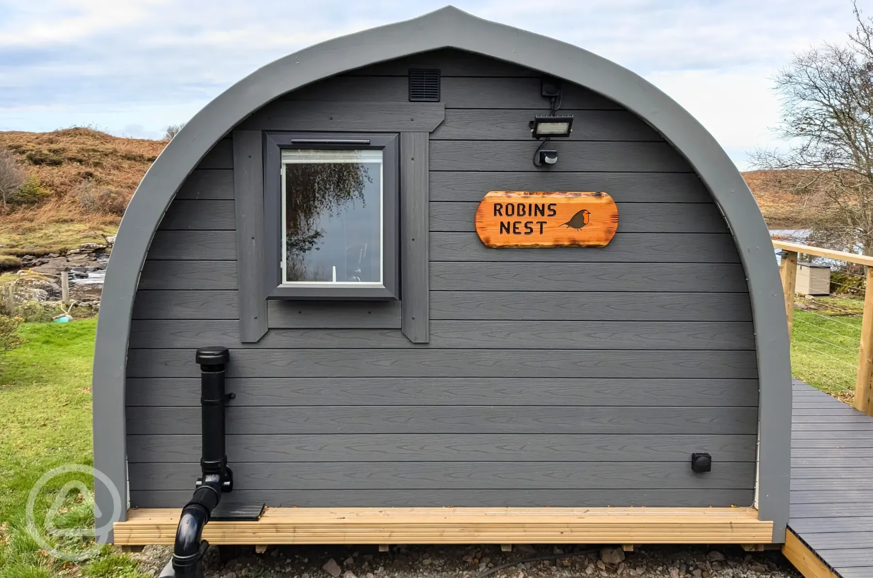 Robins Nest glamping pod