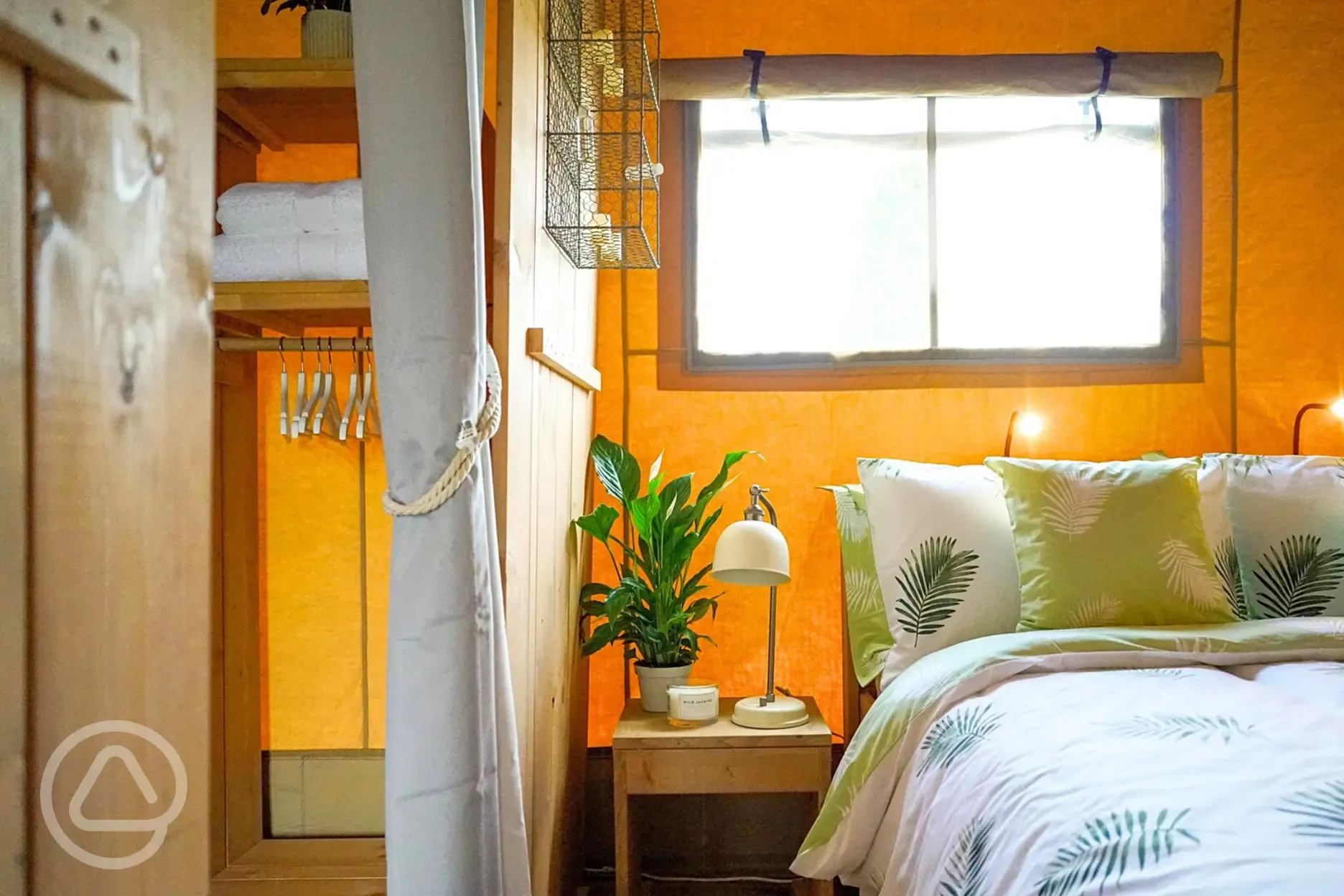 Deluxe safari tent double bedroom with bedding provided