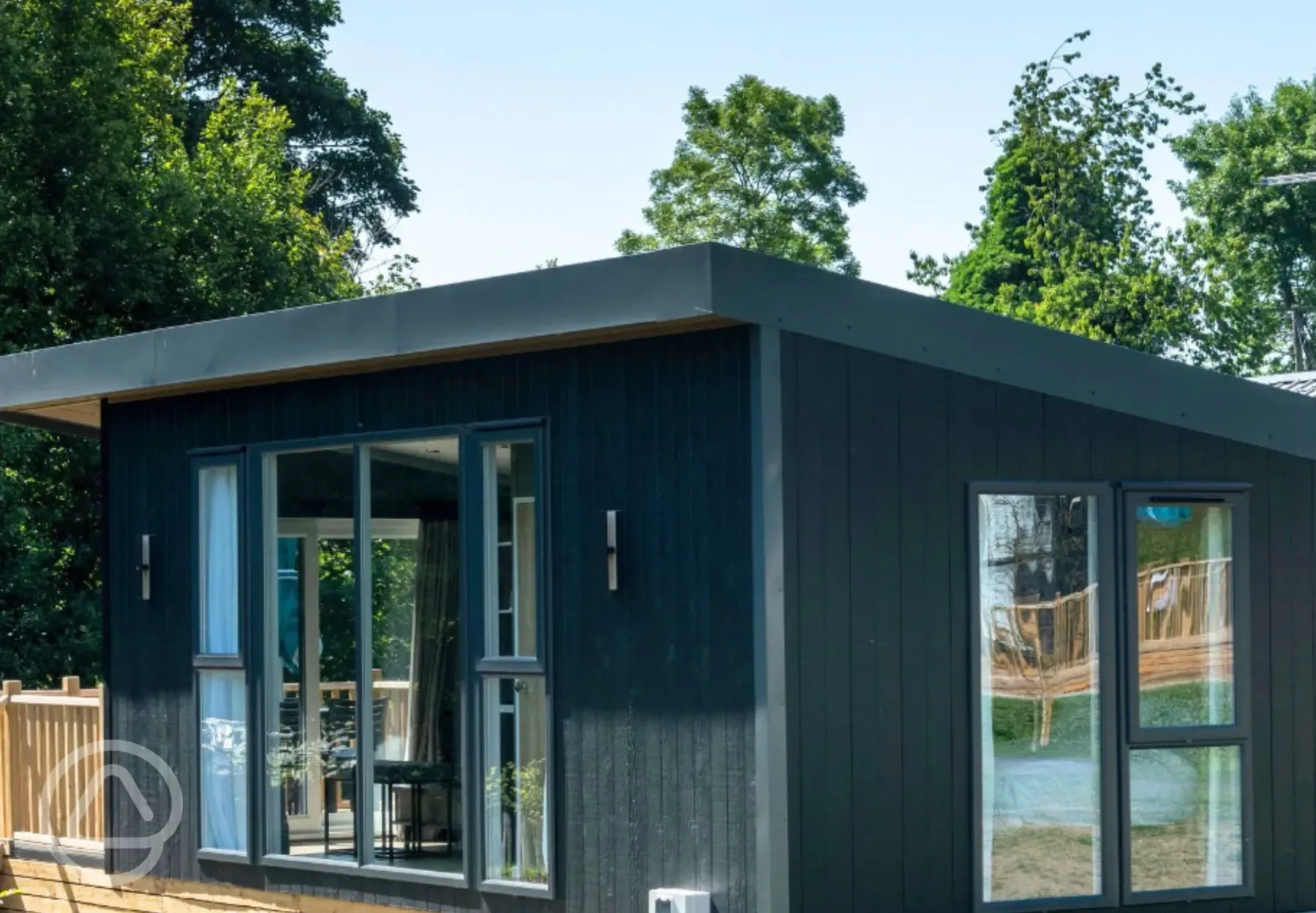 Deluxe ensuite glamping pods