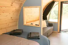 Double bed and double sofa bed (bedding and towels provided)