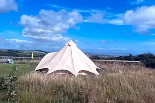 Thorning Farm Glamping and Camping, Pendine, Carmarthenshire Thorning Farm Glamping and Camping, Pendine, Carmarthenshire