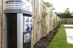 Electric 16 amp hook ups Electric 16 amp hook ups