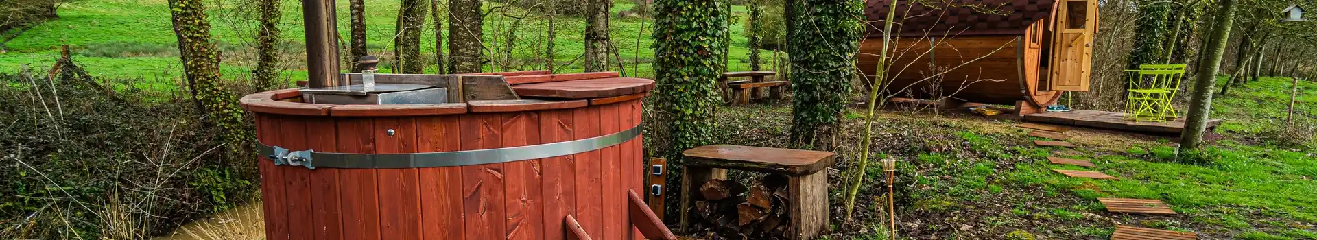 Glamping with hot tubs in Wales