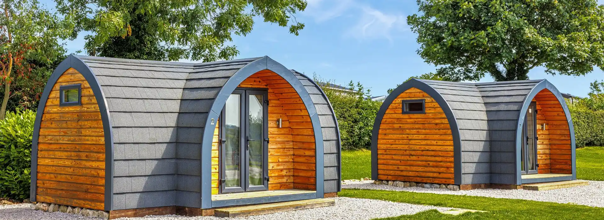 Camping and glamping pods in Derbyshire and Peak District