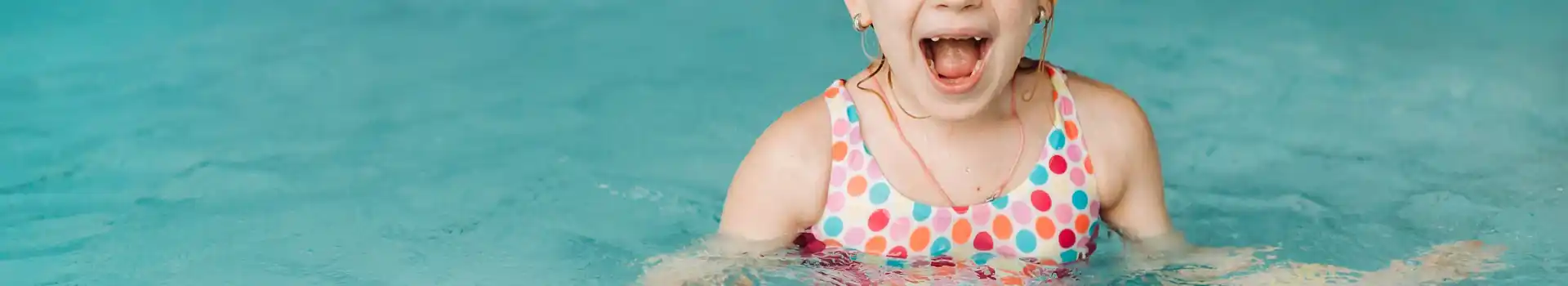 Holiday parks with swimming pools