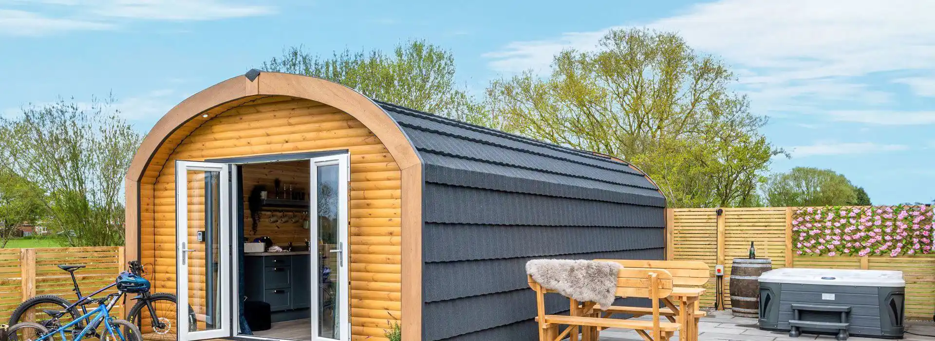 Camping and glamping pods with hot tubs in York